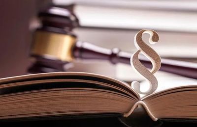 上海市律師服務(wù)收費(fèi)政府指導(dǎo)價(jià)標(biāo)準(zhǔn) 明晰收費(fèi)依據(jù)，保障法律服務(wù)透明化